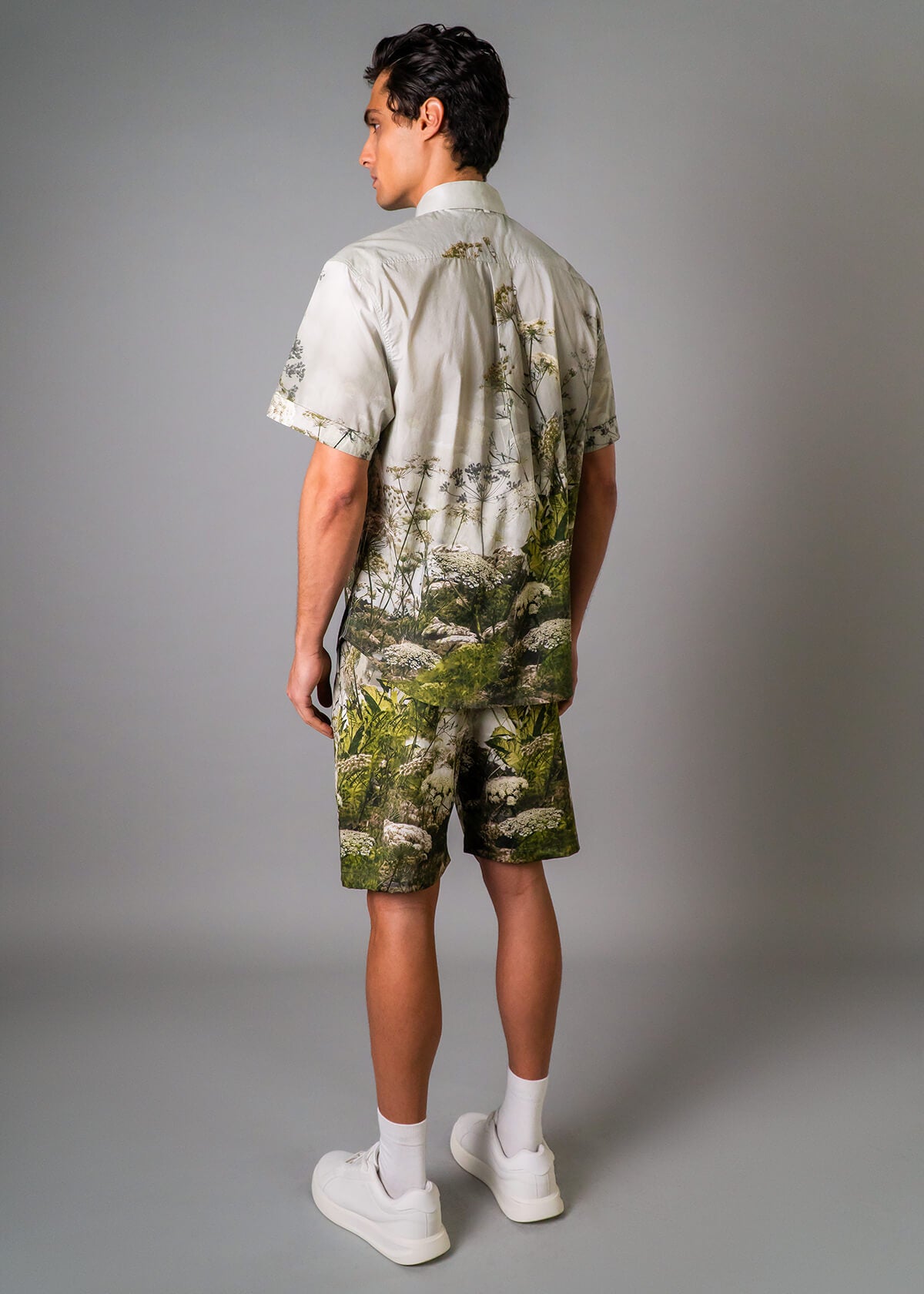 Men’s vacation shirt inspired by HBO MAX The White Lotus . Resortwear Fashion