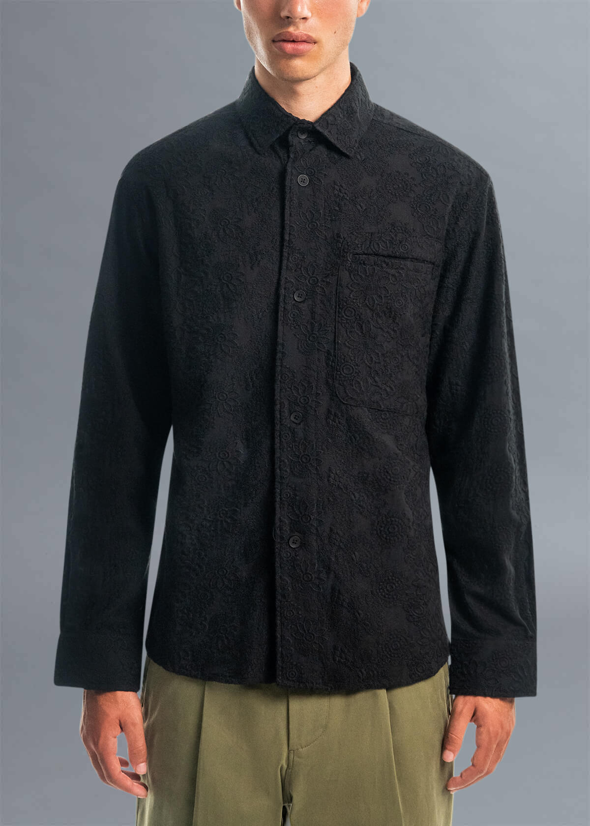 Needle-Point Black