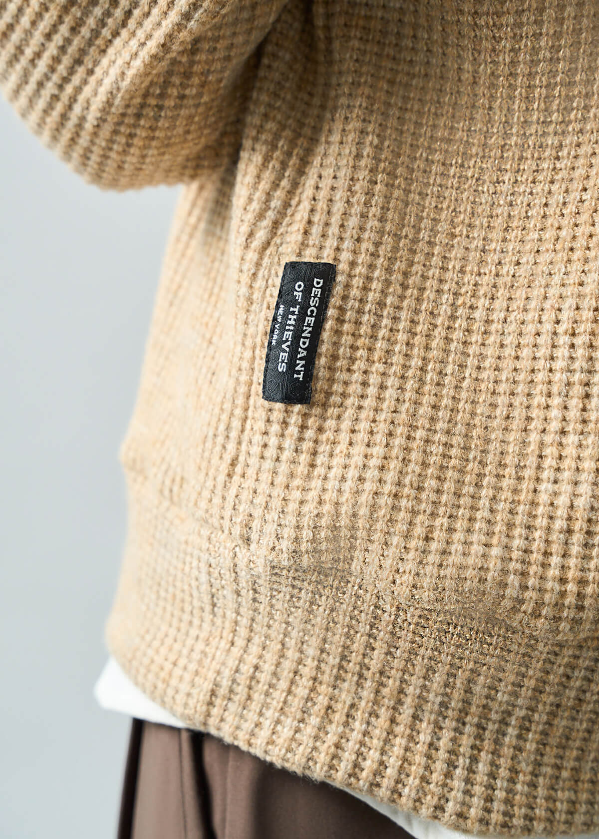 Loft-Grid Shawl Taupe