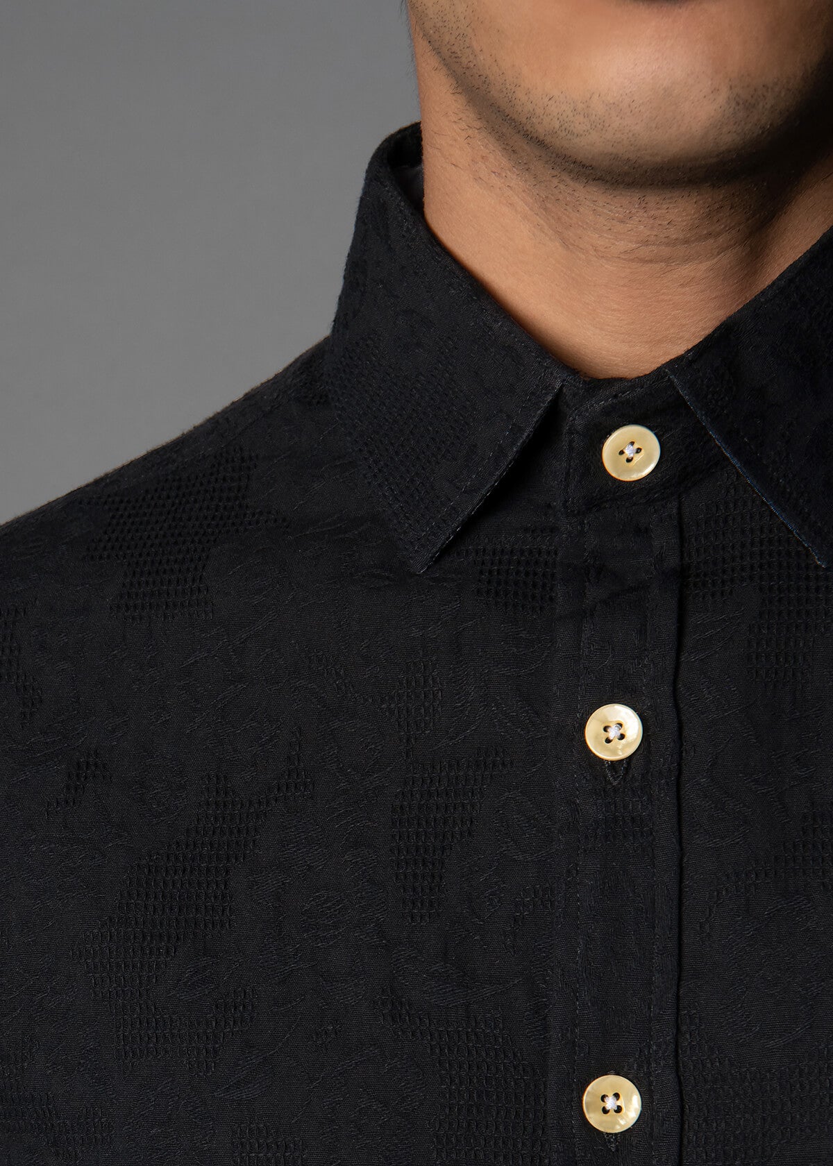 Long Strand Black Rlx Fit Shirt